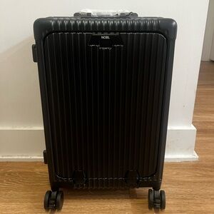 NOBL Travel Luxurious Hardshell Carry On Suitcase
